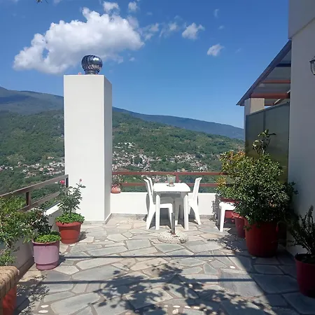 Apartament Kallisti *