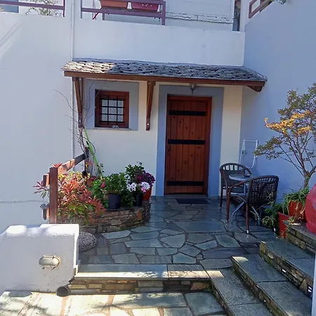 Kallisti Apartment