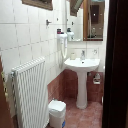 Apartament Kallisti *