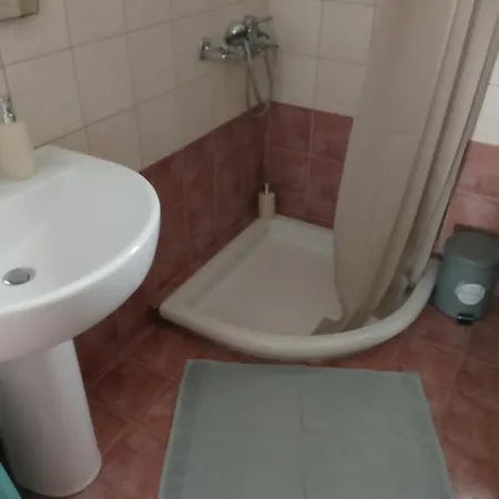 Kallisti Apartment *