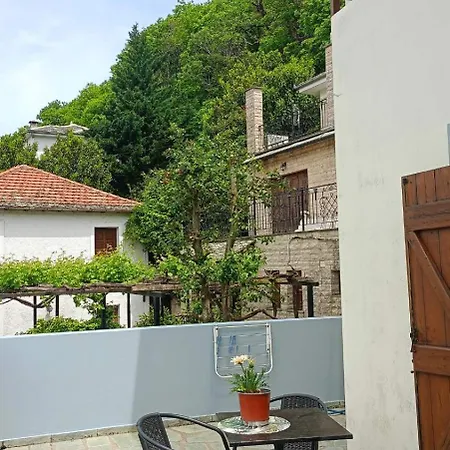 Kallisti Apartment